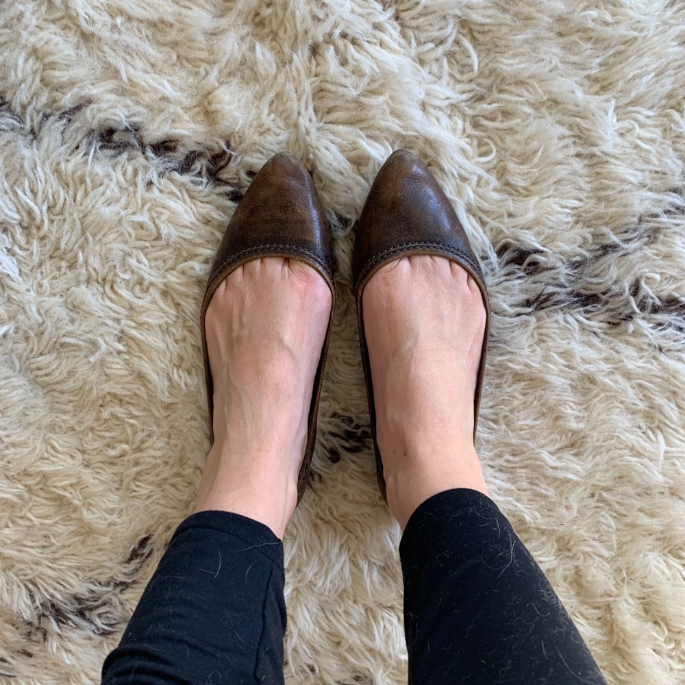 Frye Regina Flat - smoke size 6.5